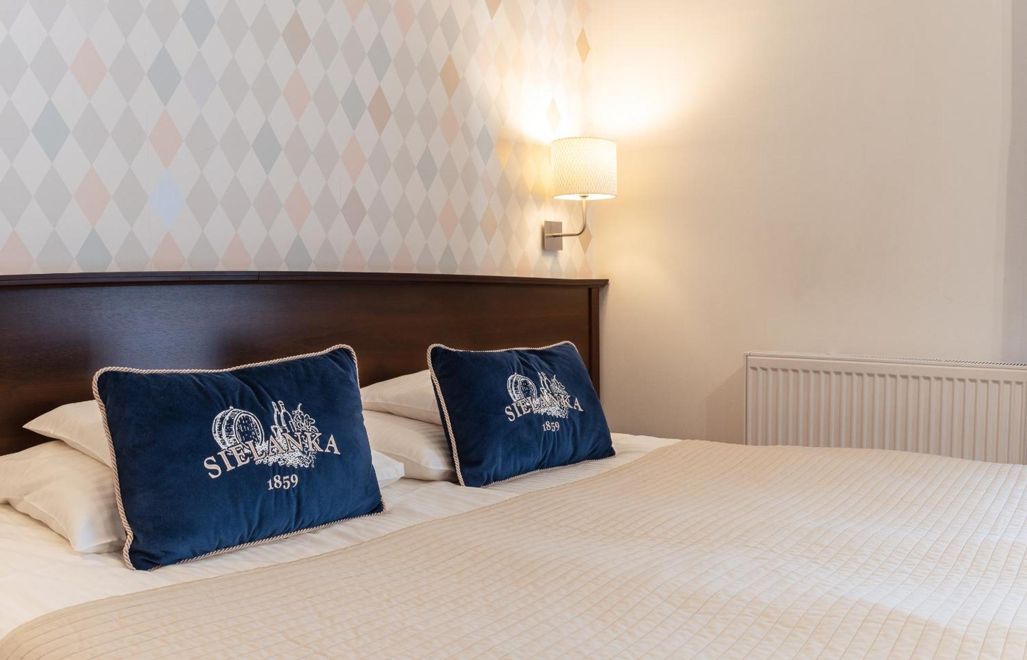 Sielanka Hotelowe, Restauracja - Bed & Breakfast 3*